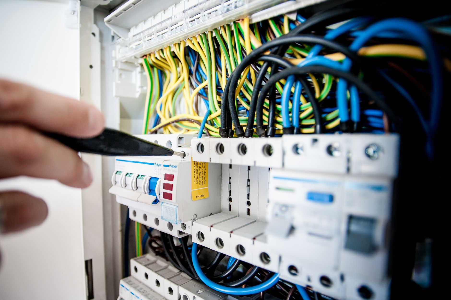 Électricien à Dax